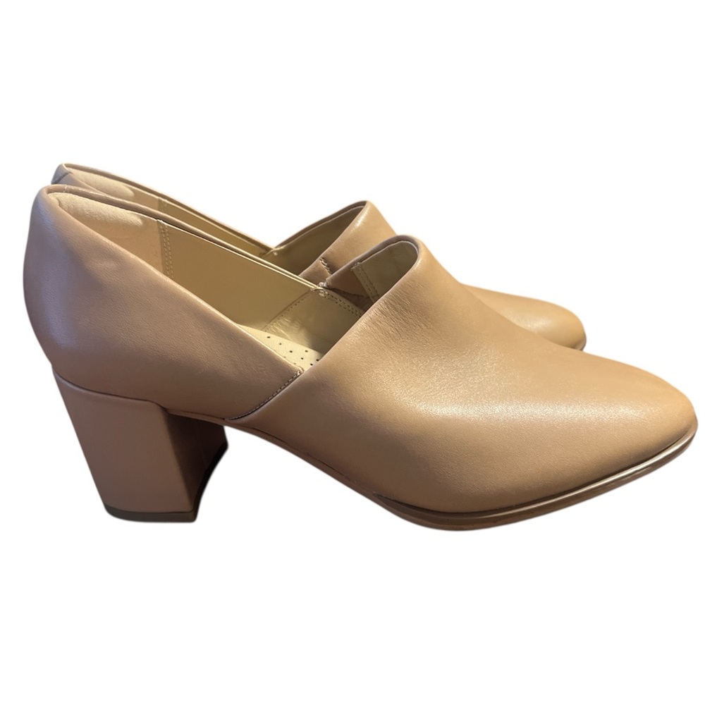 Clarks Freva 55 Lily Beige Leather Block Heel Shoes